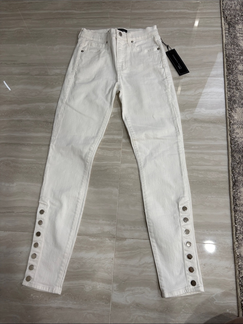 Veronica Beard White Skinny Jeans with Button Hem Accents